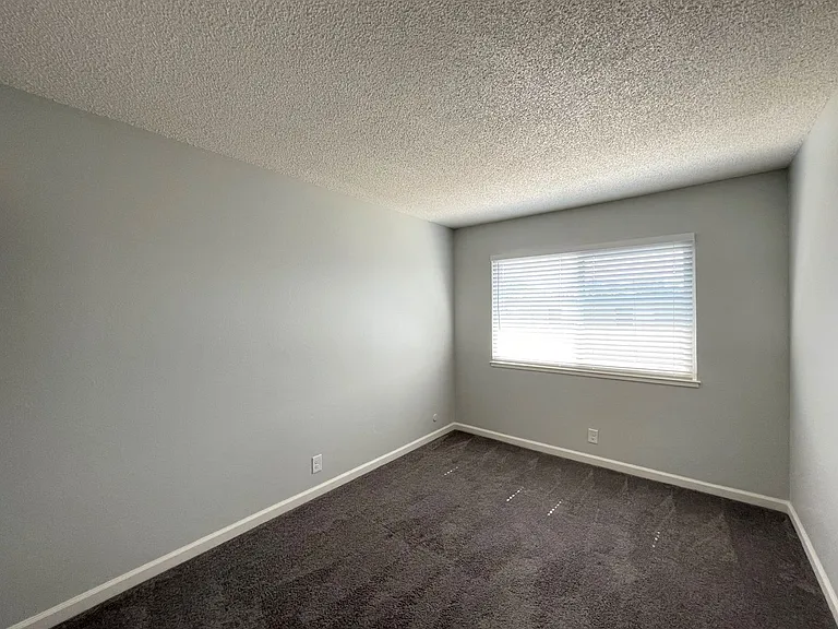613 Camanche Lane - Lincoln Reserves — Photo 32