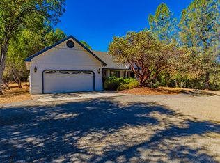 49764 Meadowwood Rd, Oakhurst, CA 93644