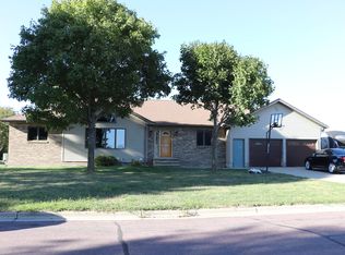 911 Goldfinch St, Fairmont, MN 56031