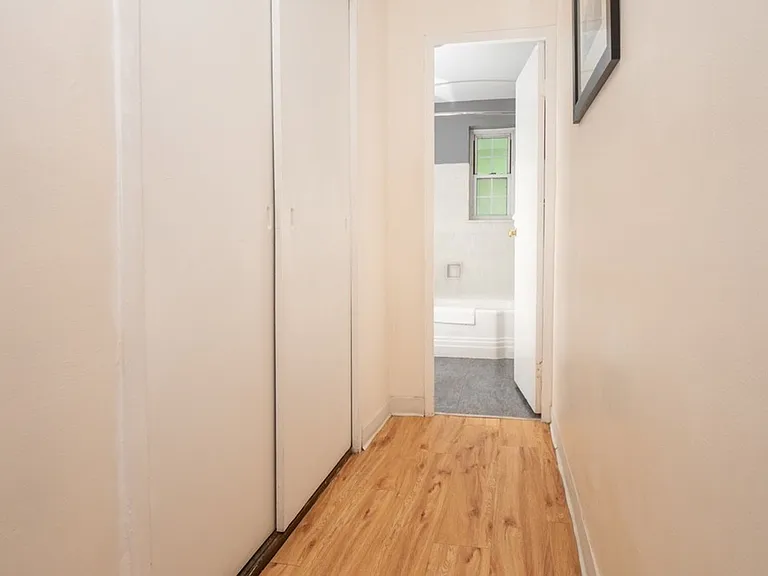 5426 Fifth Avenue — Photo 124