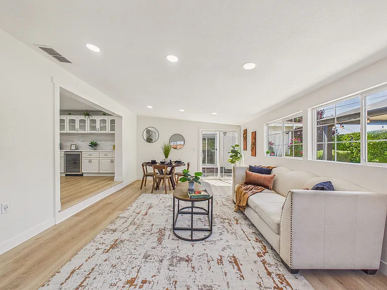 7425 Brighton Dr — Photo 22