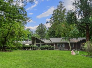 136 Rumson Rd, Rumson, NJ 07760