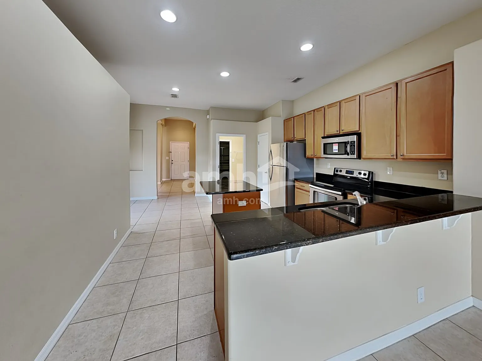 3 bed, 2.0 bath, 1817 sqft, $2,515 — Photo 4