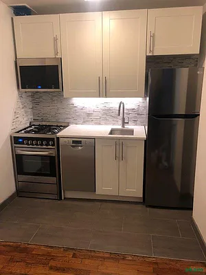 Rented by Akam Sales and Brokerage | media 1