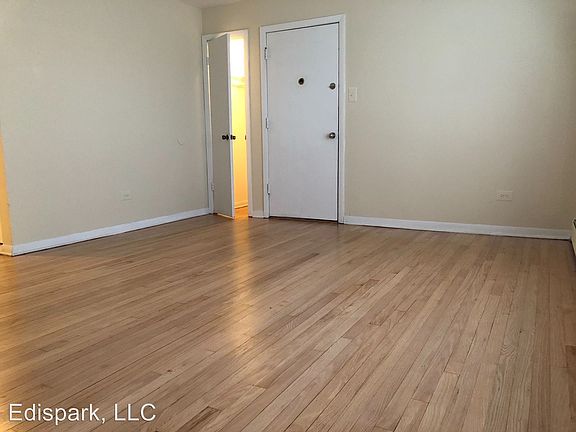 5th image of 1812 W 127th St APT 2