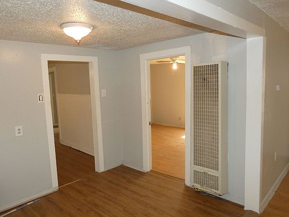 5th image of 1241 Houston St