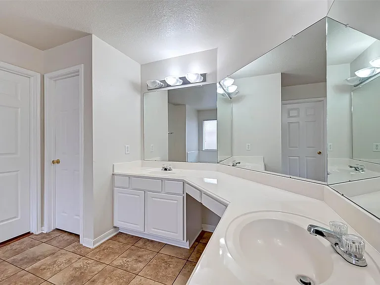 3630 Winstrome Ct — Photo 33
