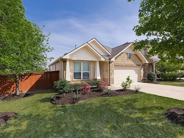 2517 Auburn Chestnut Ln — Photo 2