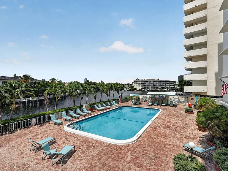 401 Golden Isles Dr #208 — Photo 33