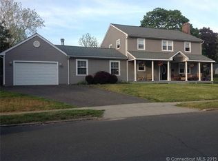 13 Ranch Rd, Milford, CT 06460