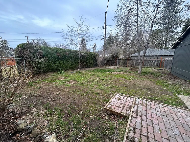 1333 E 41st Ave — Photo 27