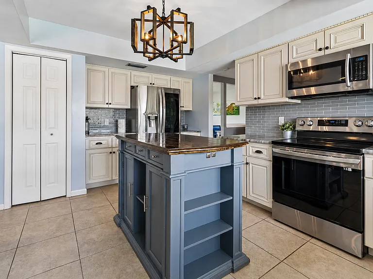 15908 Woodpost Pl — Photo 2