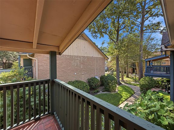 3rd image of 8289 Kingsbrook Rd APT 273