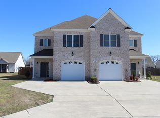 2325 Dovedale Dr #A, Greenville, NC 27834