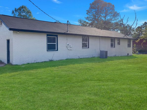 2075 Lakeview Dr, Johnston, SC 29832