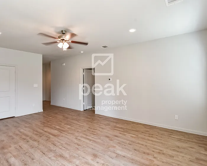 1555 Milam St — Photo 10