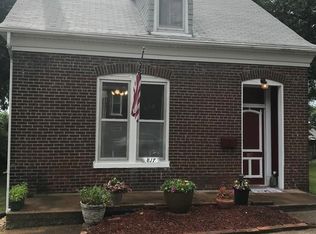 817 S Jackson St, Belleville, IL