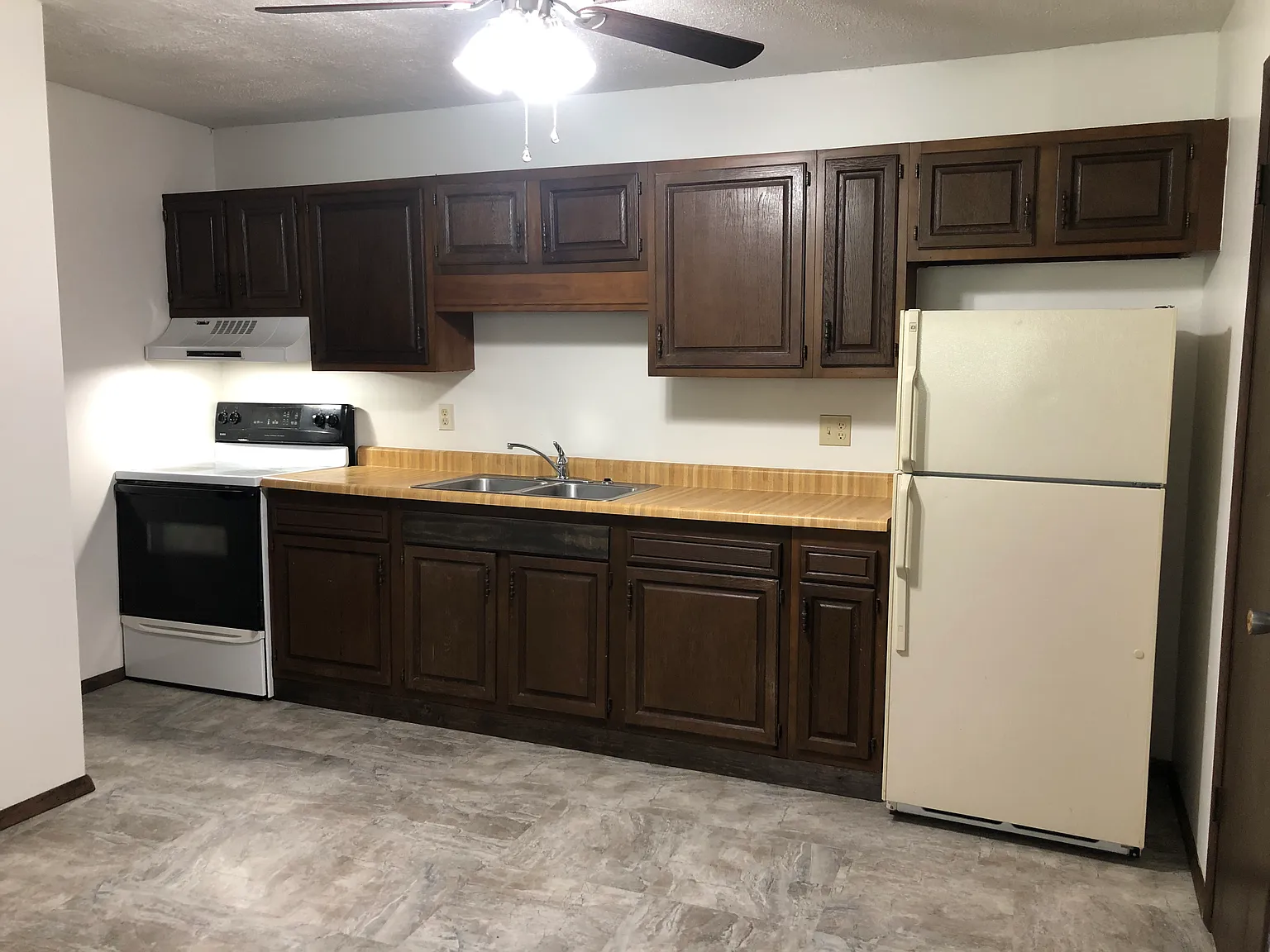 2 bed, 801 sqft, $725 — Photo 3