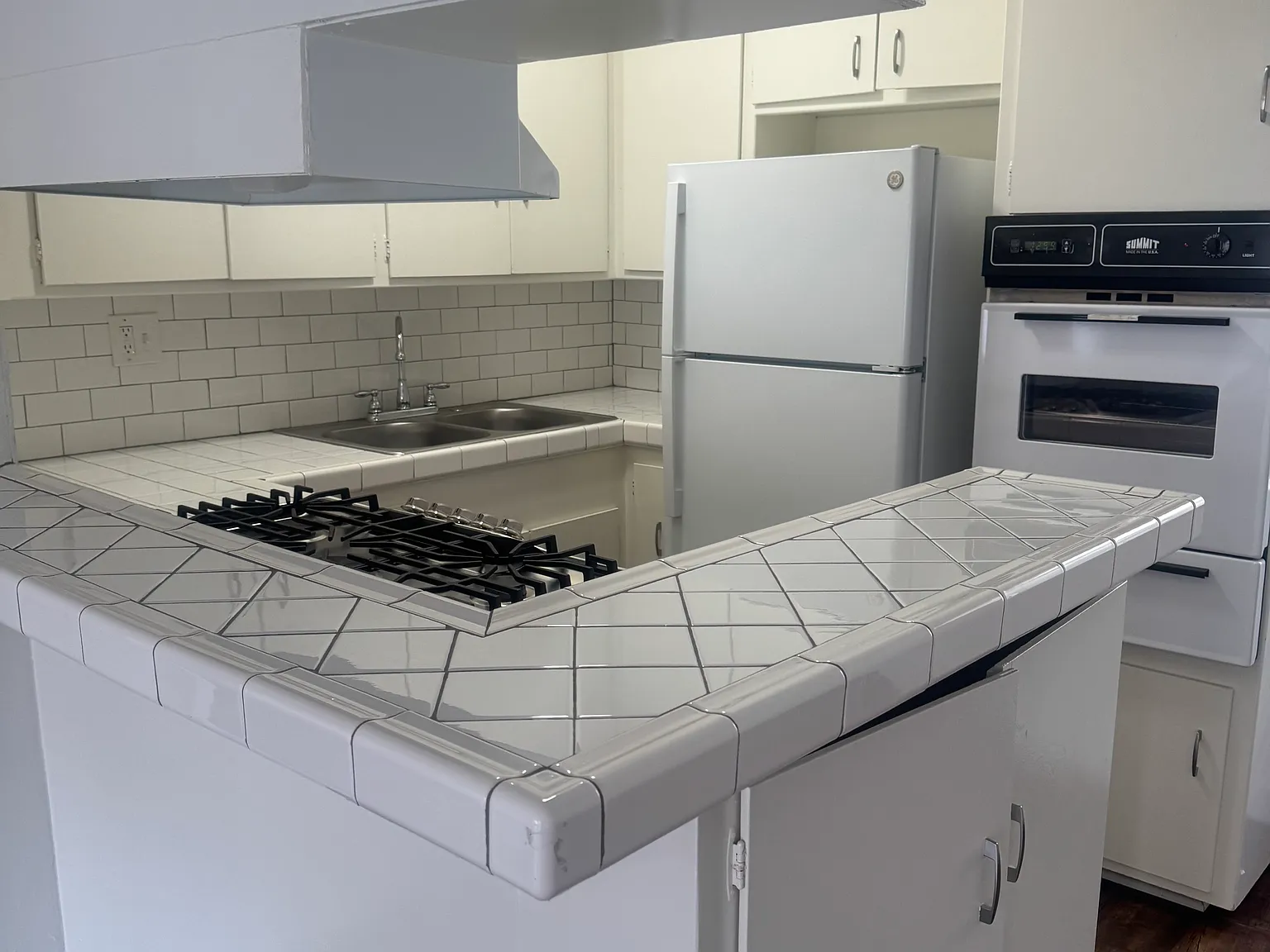 1 bed, 700 sqft, $2,295 — Photo 2