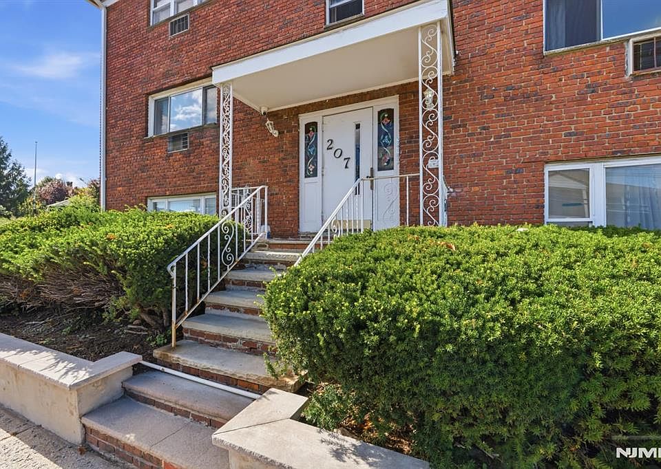 1st image of 207 Polifly Road #4