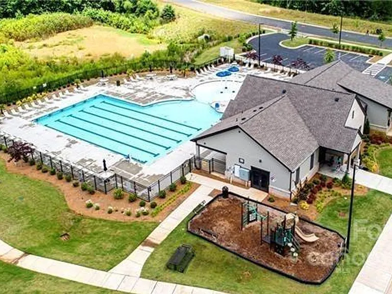 15108 Moulin Court Dr — Photo 43