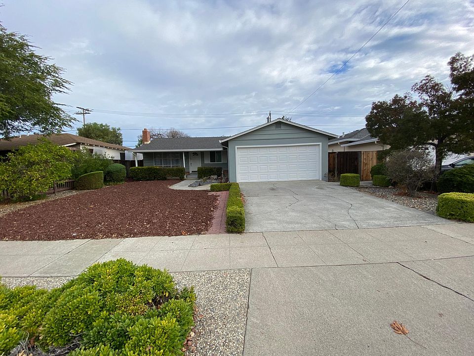 1st image of 4715 Lage Dr