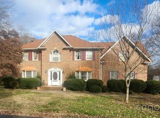 5906 Sierra Dr, Charlotte, NC 28216