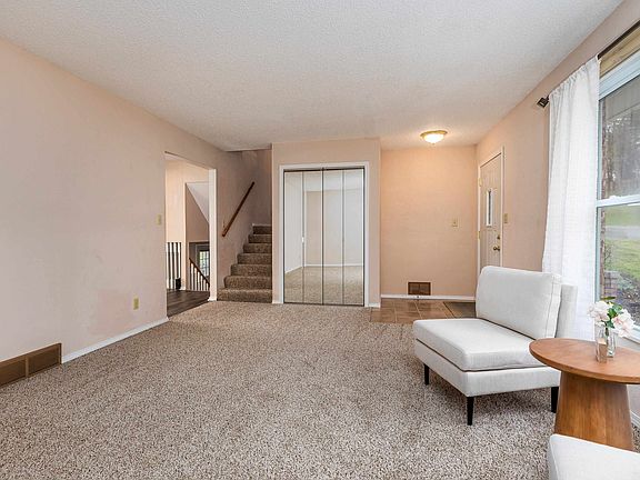 5th image of 2822 Wildwood Ct