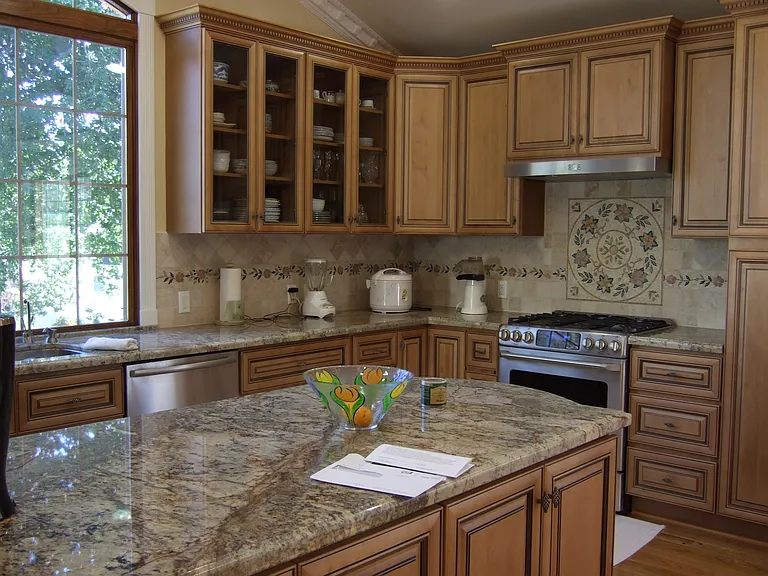 1427 Warnall Ave — Photo 4