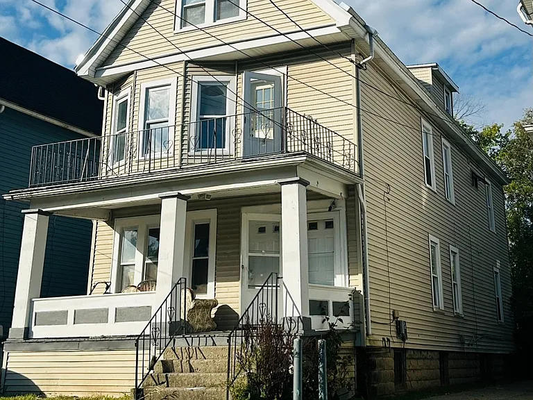 354 Cornwall Ave #1 — Photo 1