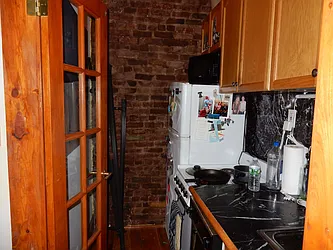 Rented by Aimee Grodanz, LREB