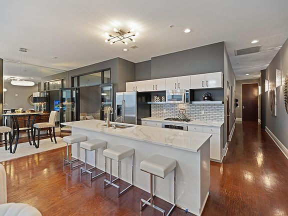 5th image of 5601 Smetana Dr Unit 808