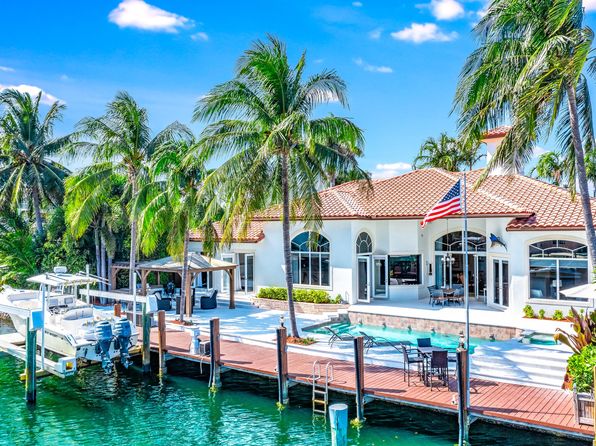 On Intracoastal Lighthouse Point Real Estate 5 Homes For Sale Zillow