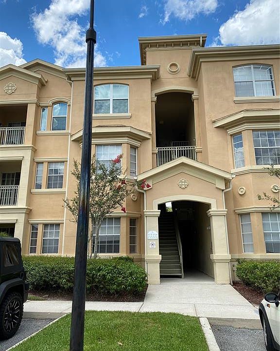 1st image of 413 Terrace Ridge Cir #413