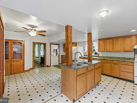 4th image of 1955 Old Stanley Rd