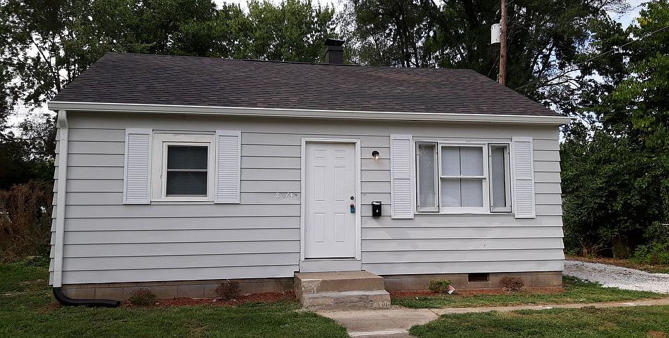 1st image of 2374 N Moreland Ave