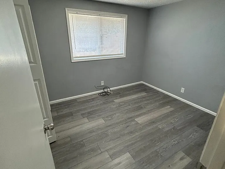 24783 Parkside Dr — Photo 16