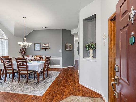 5th image of 10802 Saint Annes Dr