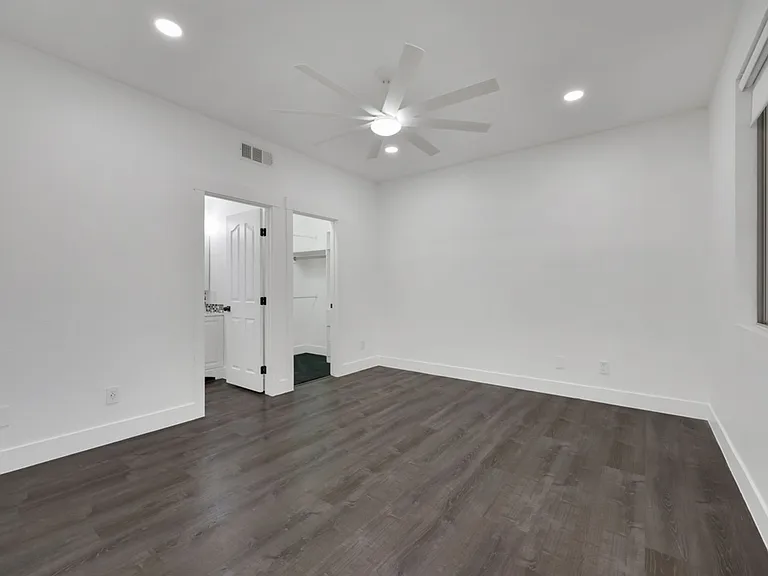 56 Ashby Hills Ct — Photo 16