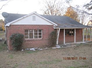 2016 Ballenger Rd, Wellford, SC 29385