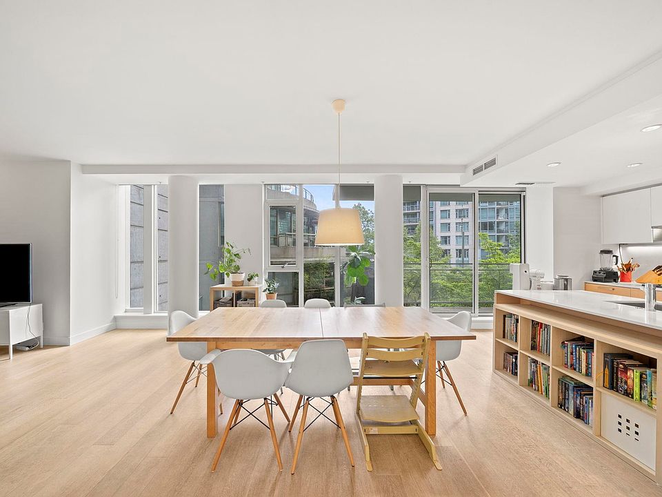 1st image of 1409 Pender St #201
