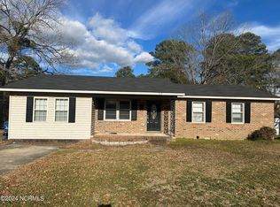 106 Fort Dr, Washington, NC 27889