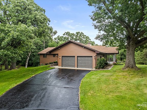 3rd image of 10033 W Hillshire Dr