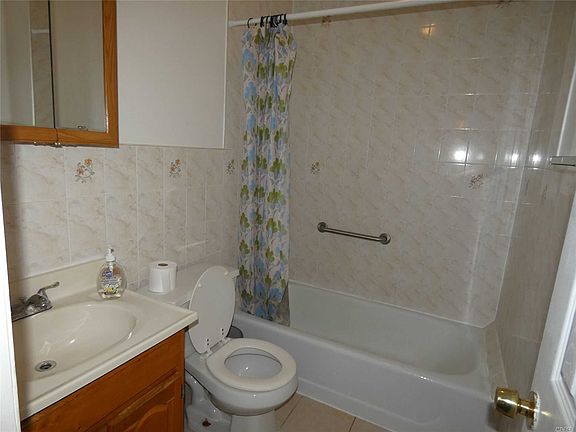 4th image of 214-43 Jamaica Ave #2F
