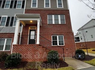 986 Gateway Commons Cir, Wake Forest, NC 27587