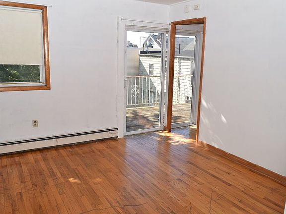 5th image of 908 New York Ave #3