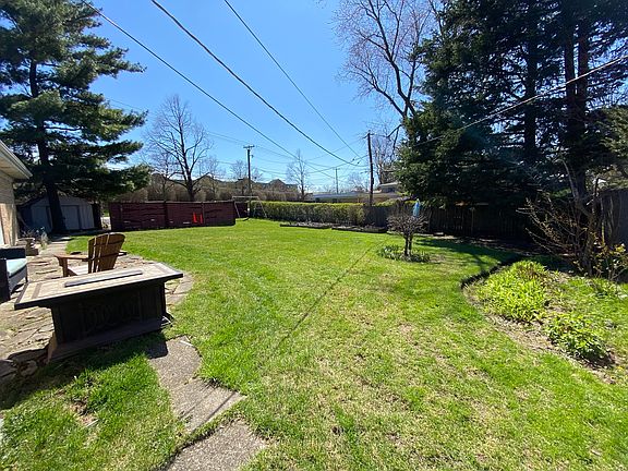 3rd image of 201 Westmoreland Dr