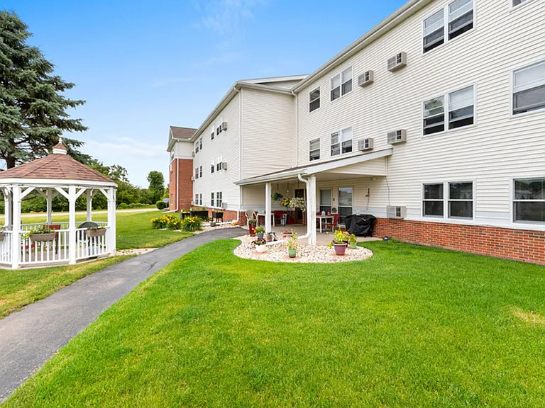 Mayville Heights Apartments is a convenient 55+ senior living community with HEAT AND WATER INCLU... — Photo 1