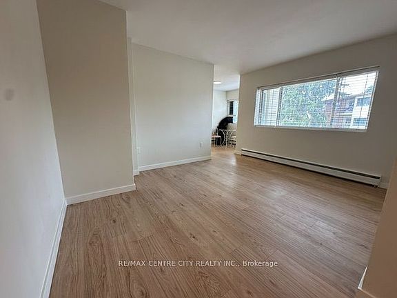 5th image of 1172 Hamilton Rd #208