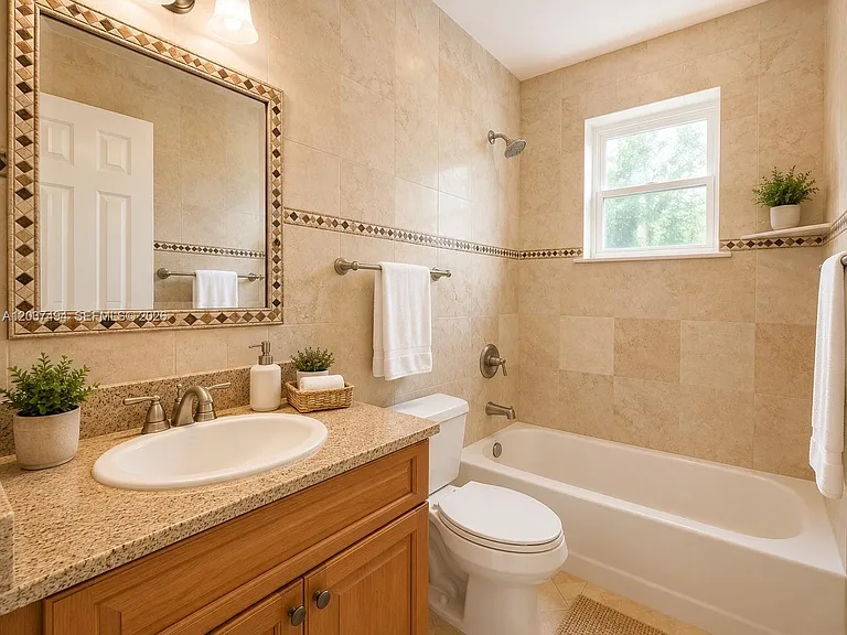 2812 NW 55th Ave #2A — Photo 32